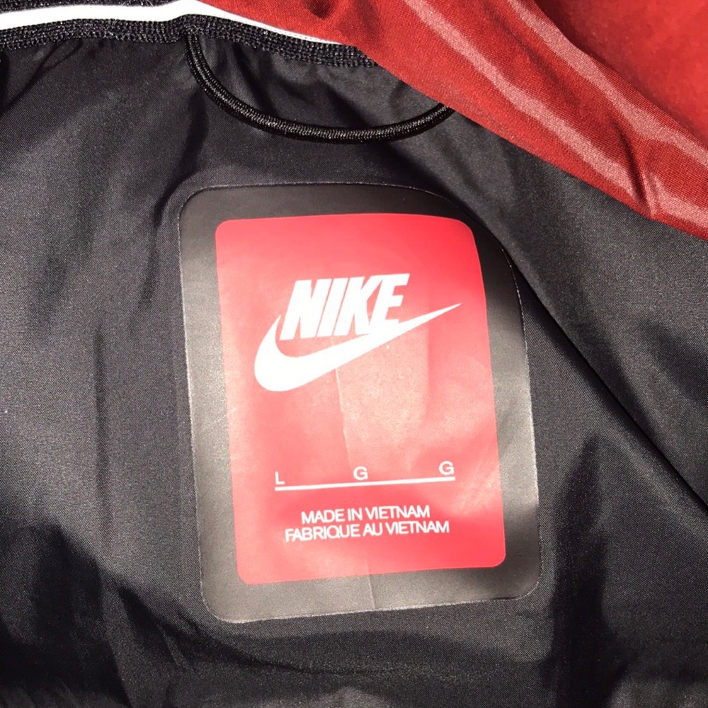 Nike vest - Picture 3 of 4